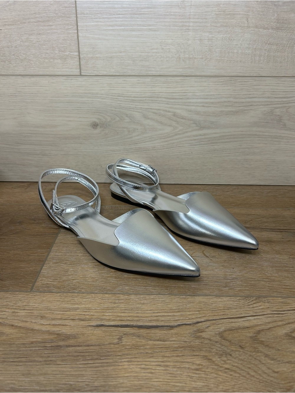 NEW AAJ By Aminah Talia ankle strap sandals size 5.5
